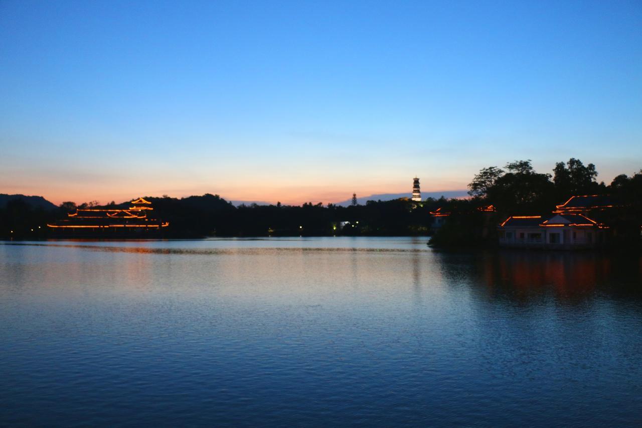 Huizhou Xilin West Lake Boutique Hotel Екстер'єр фото